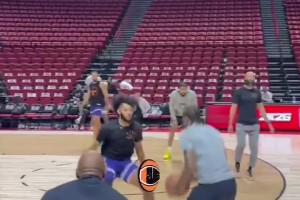 新球隊(duì)首練！杰倫-格林和狄龍?jiān)谔?yáng)隊(duì)的訓(xùn)練~