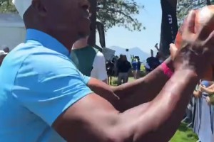 還是寶刀未老??！卡特&雷阿倫和希爾在高爾夫活動現(xiàn)場投籃~