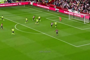 沙德球員集錦：擅長(zhǎng)利用速度和跑動(dòng)創(chuàng)造空間，并在禁區(qū)內(nèi)制造威脅