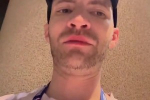 隊記：楊瀚森本場比賽表現(xiàn)雖不穩(wěn)定，但還是展現(xiàn)了一些亮眼表現(xiàn)！