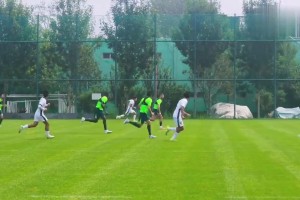 重劍無鋒！國米官推曬維埃里藍黑生涯精彩進球??