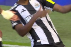 ??官方帶貨！英超官方曬伊薩克集錦：這是你最喜歡的前鋒嗎？