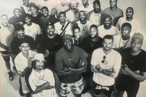 全都是GOAT門徒！喬丹和品牌代言人合照 77八村和喬丹并列