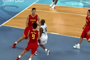 什么是重型后衛(wèi)？奧運會無法阻擋的科比！攻防兩端不留情面！