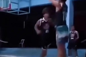 不懂就問：野球場拳擊對手，這算犯法嗎??????