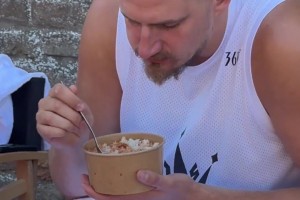 約基奇即將開啟中國行 這身材真的是NBA第一人嗎??????