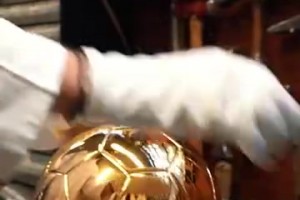 斷檔領(lǐng)跑，新王當(dāng)立！金球獎(jiǎng)30人候選確定，登貝萊斷檔領(lǐng)跑！