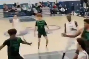 布朗尼此前在野球場與對手發(fā)生沖突，用三分回應(yīng)對手！