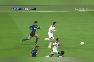 無解速度！貝爾這粒進(jìn)球讓麥孔和薩內(nèi)蒂成背景板！