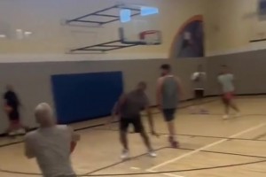 本來以為是青銅，沒想到是三步投籃的王者??????