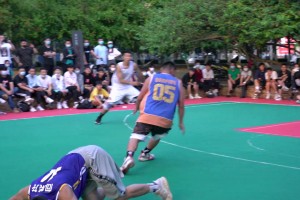 黃種人后衛(wèi)天花板？林書(shū)豪此前與哈登單挑 ，第一步真快！