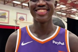 ??夠?qū)嵳\！馬盧阿奇：我選10號因為可選的號碼實在不多了