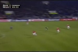 王楚琪：比亞迪因?yàn)橘澲鷩?guó)足而被抵制了，有些人覺得國(guó)足就不配