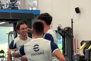 結(jié)束短暫假期，國米官推曬視頻：藍黑眾將悉數(shù)歸位?