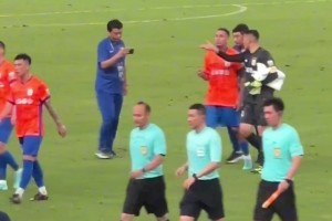 泰山隊(duì)門將王大雷完成中超聯(lián)賽第446次出場(chǎng)，冠絕中國職業(yè)聯(lián)賽