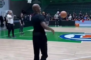 保羅向文班亞馬傳授后撤步三分技術(shù)，后者一學(xué)就會(huì)！