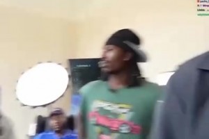 球場(chǎng)贏家！名場(chǎng)面：帕克帶網(wǎng)紅參觀榮譽(yù)展覽室！Kai已經(jīng)看呆了~