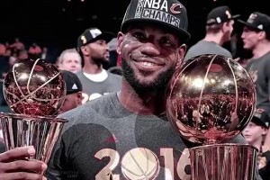 楊毅：詹姆斯這樣的超級明星，我還是理解不了他總決賽只得8分