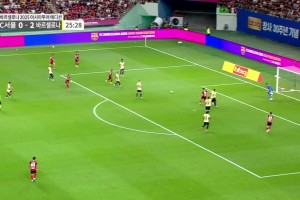 大意了！亞馬爾后場帶球被斷，曹永旭搶點破門