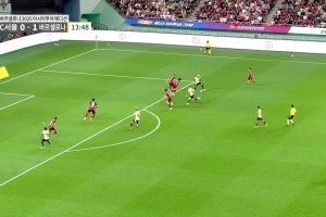 輕輕松松！亞馬爾禁區(qū)外低射直入死角，巴薩2-0首爾