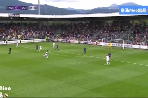 夢回小小羅時期！40歲的C羅這套絲滑花式連招太秀了