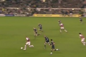 皮雷：我這腳傳球，可以說(shuō)是這粒進(jìn)球的點(diǎn)睛之筆了吧！