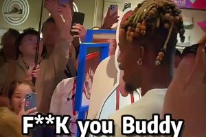 巴特勒中國行聽到球迷喊希爾德 隨后親切問候：F*ck u巴迪