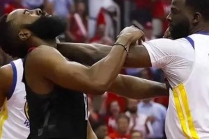 哈登中國行學(xué)習(xí)雙截棍和詠春拳 網(wǎng)友：再打勇士不怕追夢了??