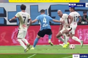 泰山球迷：雙標！如果大連的不是紅牌，那大雷何來的紅牌？