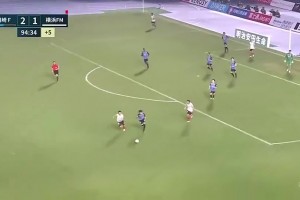 三球王成名戰(zhàn)之一！J聯(lián)賽補(bǔ)時(shí)最后一分鐘千里走單騎送助攻！