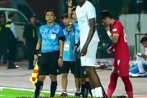 2米06降維打擊！世界最高中鋒哈德林加盟越南聯(lián)，首秀替補(bǔ)雙響