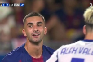 錯(cuò)失良機(jī)！亞馬爾禁區(qū)內(nèi)橫傳傳中，后點(diǎn)包抄的費(fèi)蘭半空門打偏！