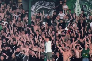 至關(guān)重要的三分，來(lái)看國(guó)安主帥塞蒂恩和隊(duì)長(zhǎng)王剛的更衣室喊話??