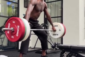 歷史最長(zhǎng)的河！詹姆斯健身房全力備戰(zhàn) 即將開(kāi)啟第23個(gè)賽季??