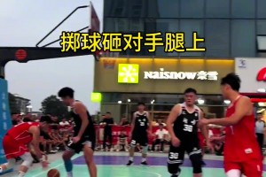 這球是否算界外球？討論聲不絕于耳啊