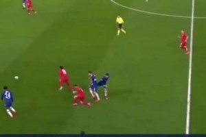 17秒，帶你感受拜仁加拿大超跑阿芳的破壞力！