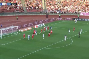 速度和盤帶真的一流！迪亞茲差點打進(jìn)拜仁季前賽最佳進(jìn)球??