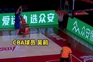 一家“詹黑”~詹姆斯被一家人模仿逗比瞬間