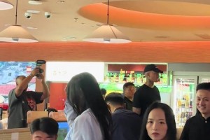 是哪個好人遇到庫茲馬吃火鍋了？