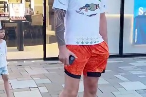 大牌都是來中國行的，兩年前鴨蛋是來“中國逛”的