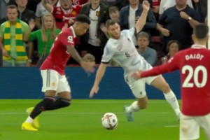 戲耍！桑喬在曼聯(lián)打進(jìn)的最精彩一球！