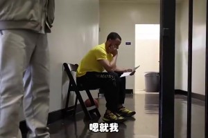 楊毅：我覺得現(xiàn)在37歲的庫里，比十年前27歲的庫里還厲害！