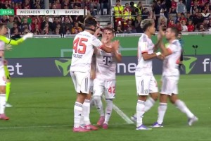 拜仁1-0領(lǐng)先韋恩！博伊禁區(qū)被拉倒造點(diǎn)，凱恩主罰穩(wěn)穩(wěn)打進(jìn)！