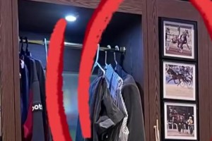 不愧是你！別人更衣室放家人偶像照片，約老師放的居然都是馬??