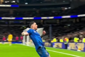 太強(qiáng)了！場(chǎng)邊視角看帕爾默閃轉(zhuǎn)騰挪助攻恩佐破門！