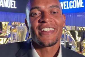 聚焦幕后！看看杰克遜在拜仁的第一天是怎么度過的