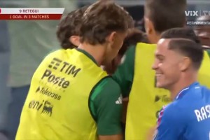 意大利再下一城！雷特吉弧頂處射門得手！拉斯帕多里橫傳助攻！