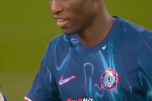 張路：杰克遜一旦射門這層窗戶紙捅開，絕對不得了！