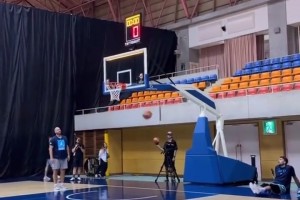 他為什么老能進(jìn)這種球??？