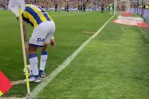 這就是常務(wù)副球王的實力！37歲老將迪馬利亞角球直接破門